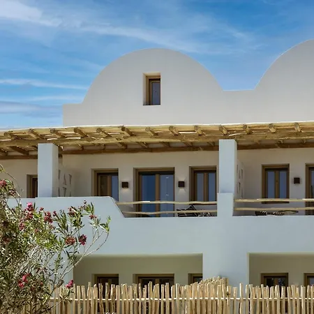 Opalia * Perissa (Santorini)