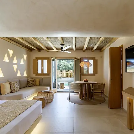 Opalia Hotel Perissa (Santorini)