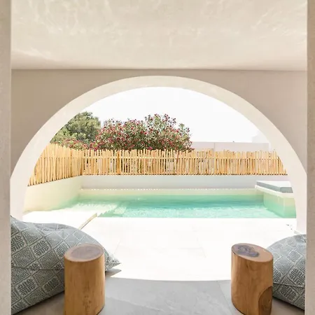 Opalia Hotel Perissa (Santorini)