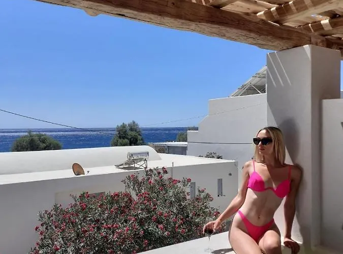 Opalia 4* Perissa (Santorini)