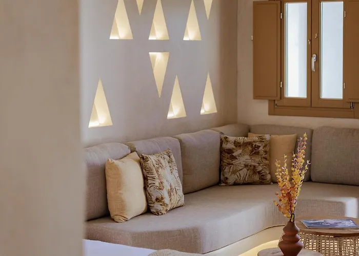 Opalia Hotel Perissa (Santorini)