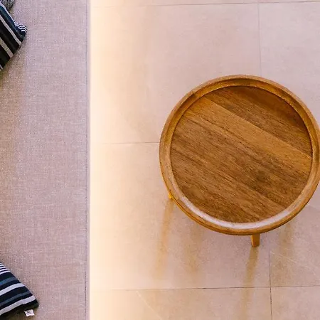 Opalia * Perissa (Santorini)